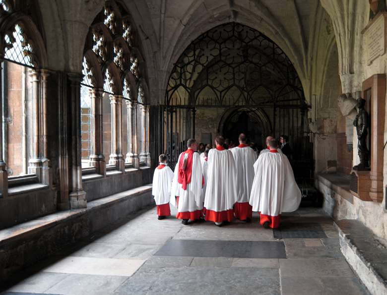 Should more cathedral choirs be open to girls?
