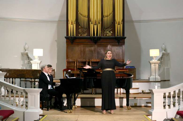 Winners of Bampton Young Singers' Competition 2019, Lucy Anderson (First Prize) and accompanist Dylan Perez (accompanist's prize)