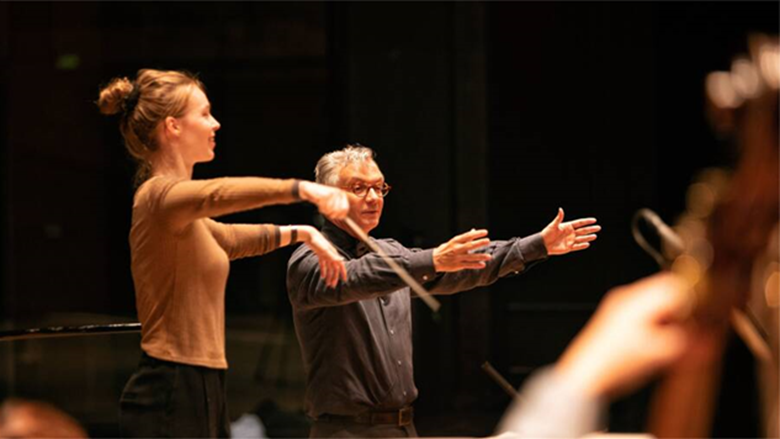 Chief conductor of the Danish National Symphony Orchestra, Fabio Luisi, at a masterclass for the Danish Malko Conductor School in 2021. © Per Morten Abrahamsen