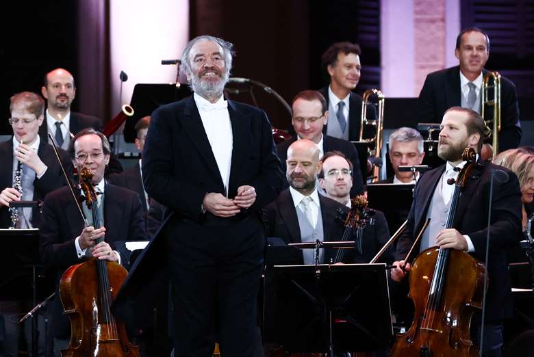 Valery Gergiev performing with the Vienna Philharmonic Orchestra at the Summer Night Concert in Vienna