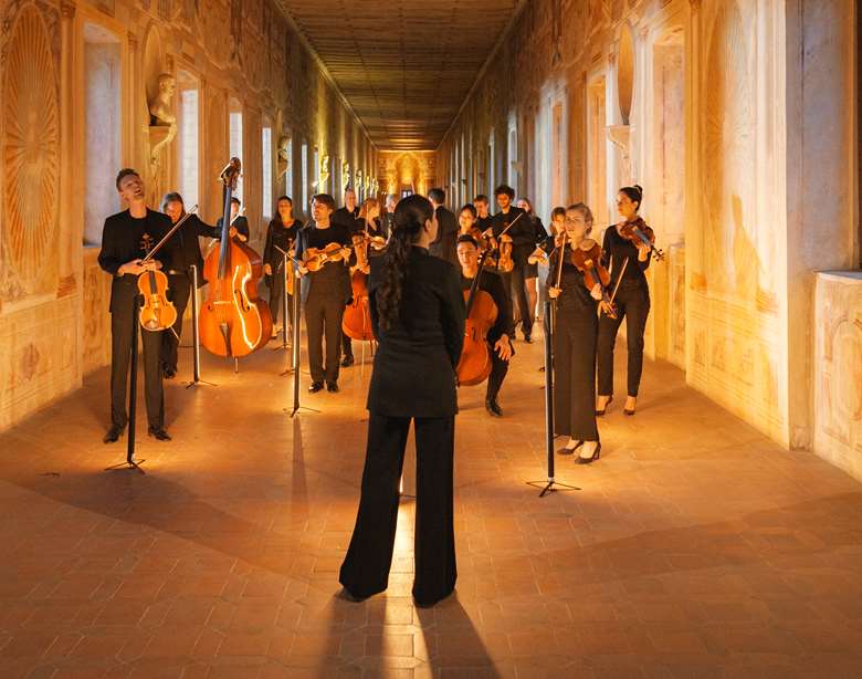 Simone Menezes conducts Ensemble K © Patrick Wack