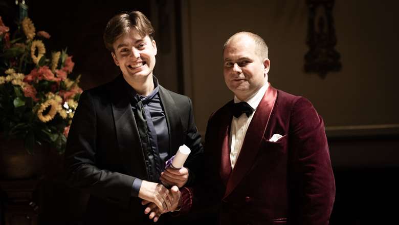 First Prize winner Laurence Kilsby with Wigmore Hall director and chair of the competition jury John Gilhooly ©Benjamin Eaolovega