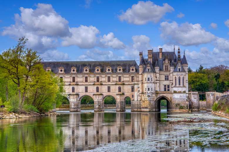 The film series kicks off with the release of a film starring French composer, Sofiane Pamart, performing at the Château de Chenonceau. © Adobe Stock