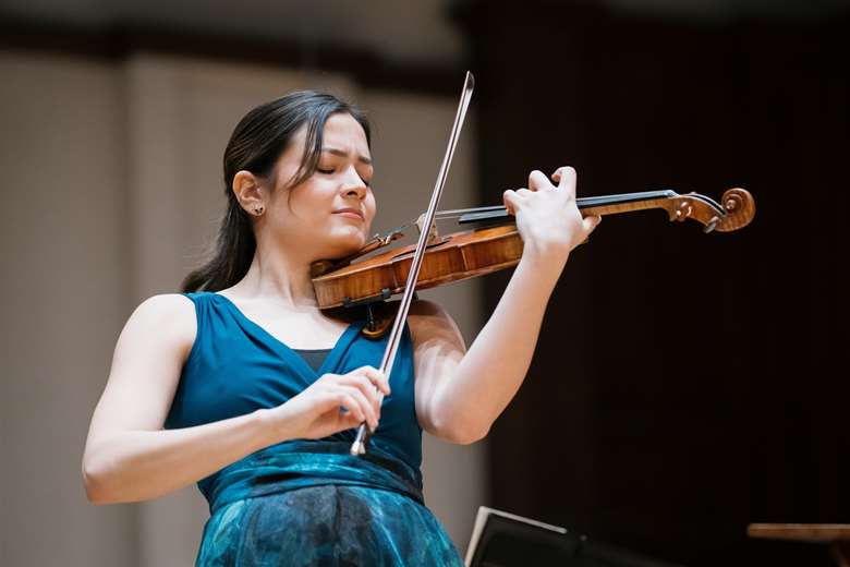 Senior division winner Gabriela Lara is a graduate of El Sistema © Brian Hatton
